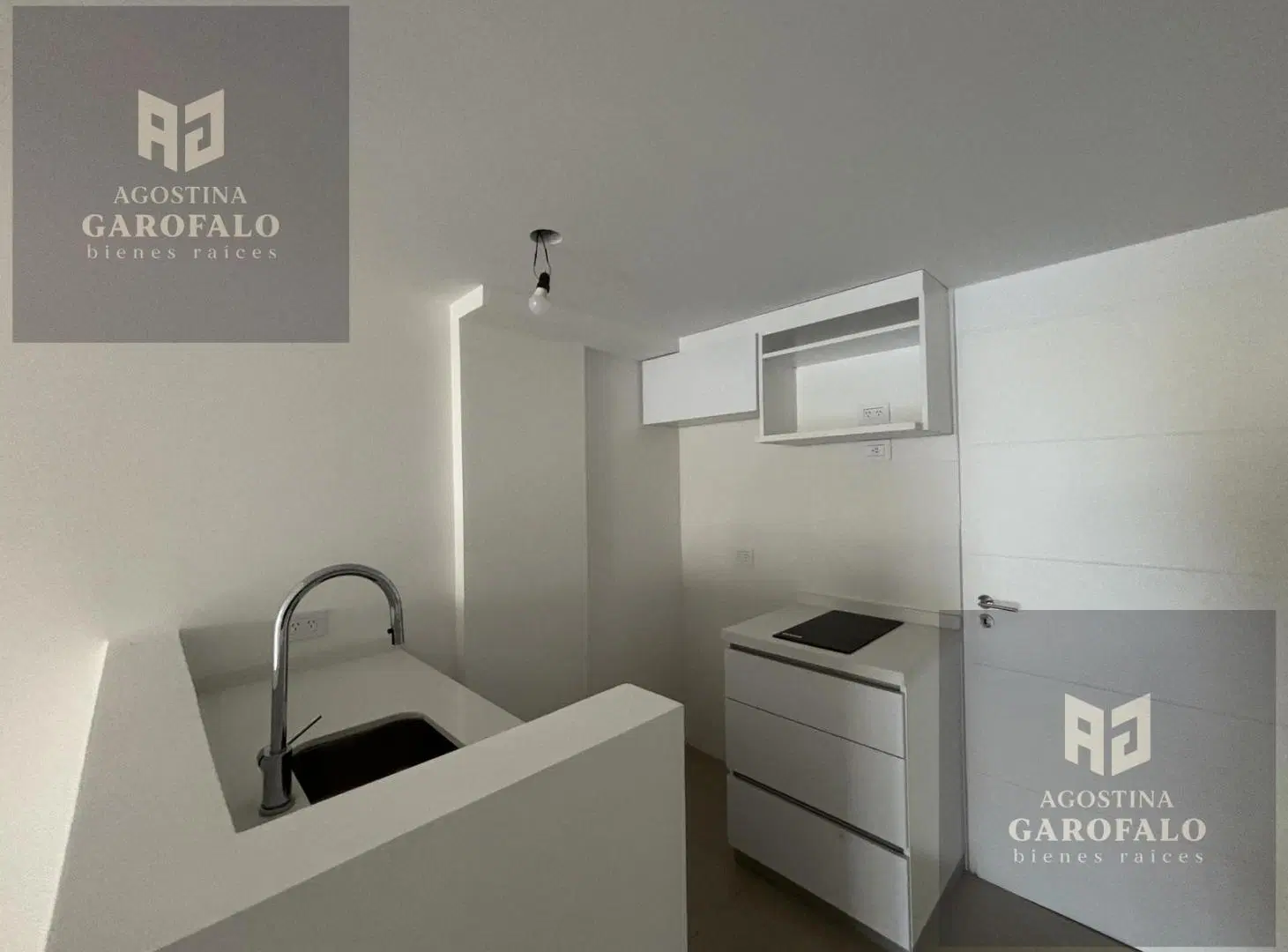 Amplio monoambiente con balcon al contrafente, solarium, piscina, laundry, espacio de coworking 3