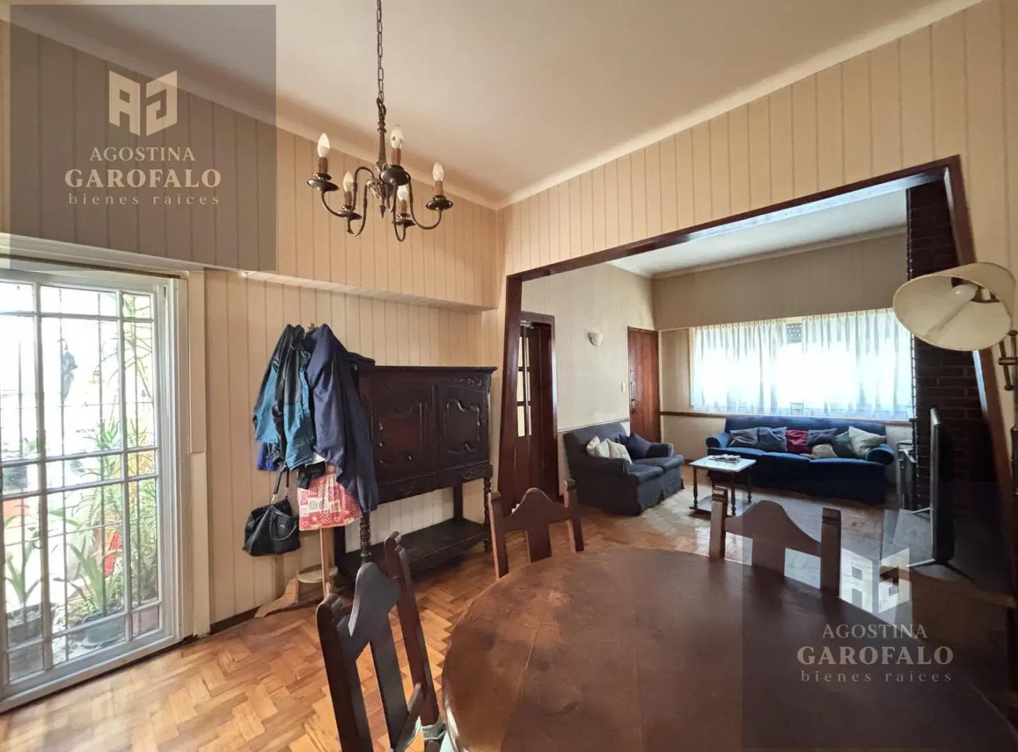 Venta Casa Lote Propio con patio y parrilla en Parque Chacabuco 2