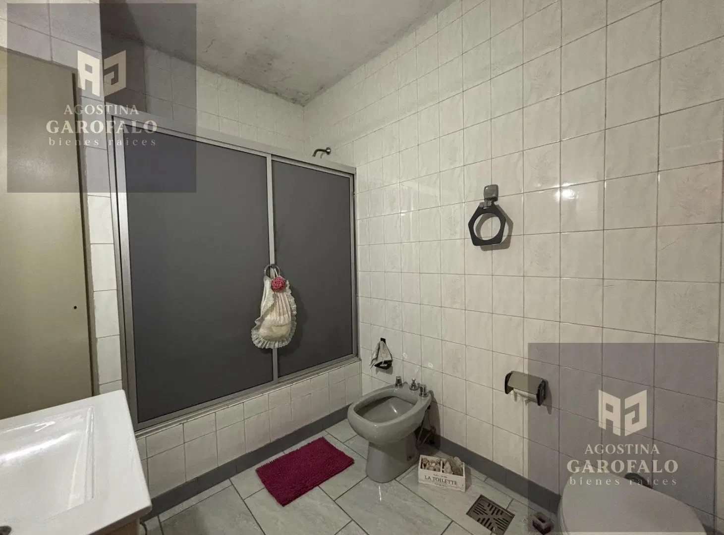 Casa multifamiliar, 6 ambientes, terraza propia, boedo 4