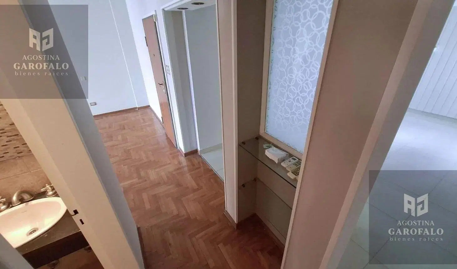 Venta piso completo de 4 ambientes, balcon corrido al frente, espacio guardacoche, apto crédito 3