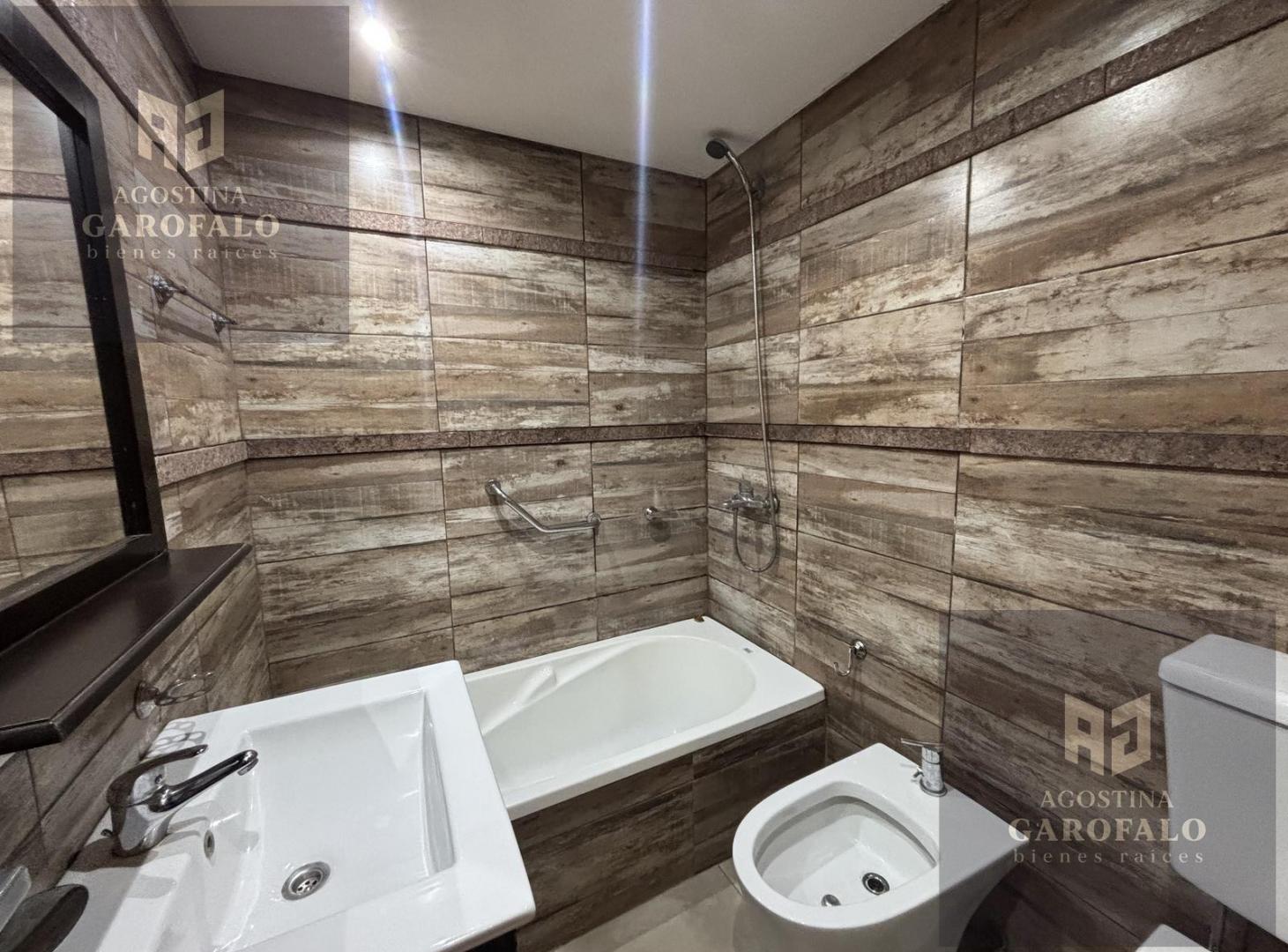 Foto de Venta PH 3 ambientes con terraza en Villa Devoto, imagen 2