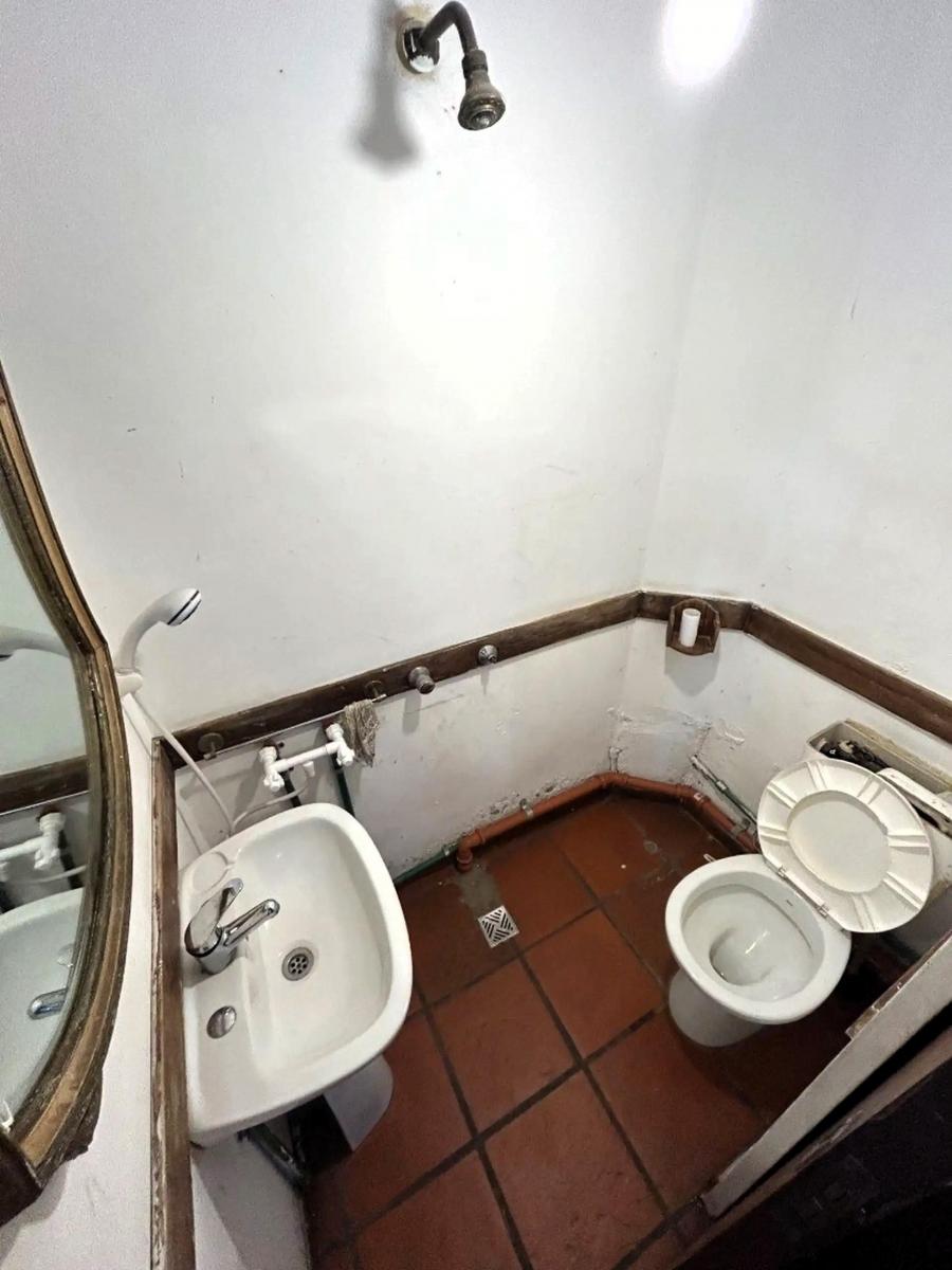 Venta de Casa Multifamiliar, a Refaccionar. 4