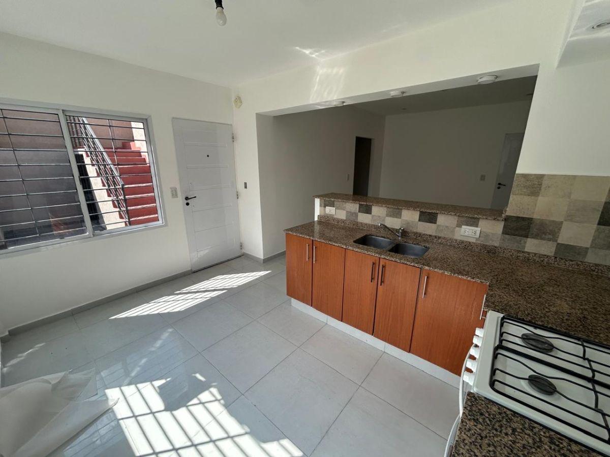 Foto de CASA 4 AMB. RECICLADA., imagen 2