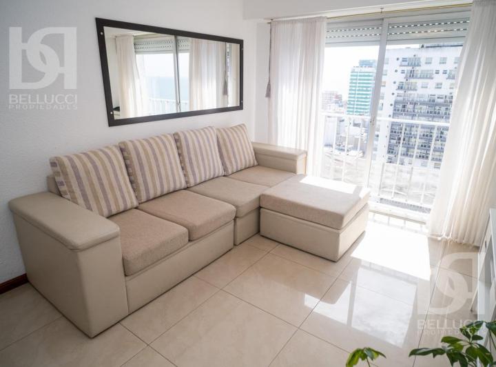 Foto de VENTA- 2 AMB CON VISTA AL MAR - ZONA CENTRO, imagen 2