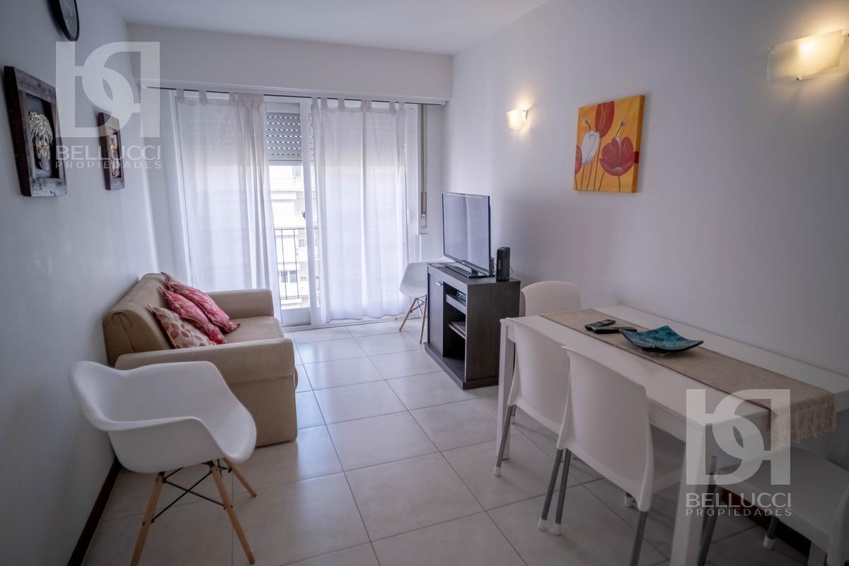 ALQUILER X DIA EN MAR DEL PLATA / DEPARTAMENTO DE 2 AMBIENTE EQUIPADO PARA 4 PERSONAS / PLAZA COLON