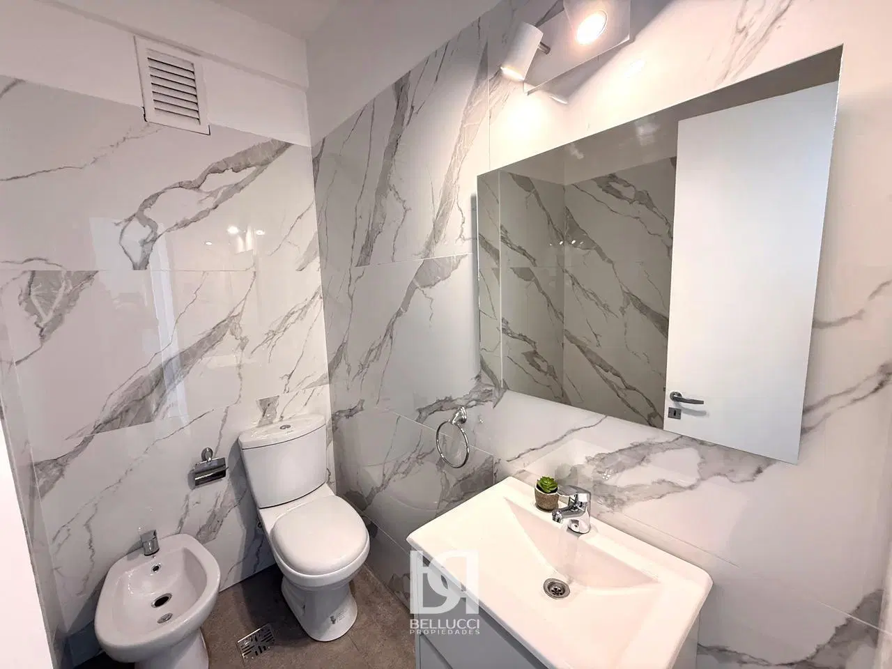 Departamento de 2 ambientes en VENTA 4