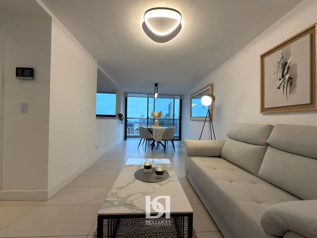 Departamento de 2 ambientes con VISTA AL MAR en VENTA 8