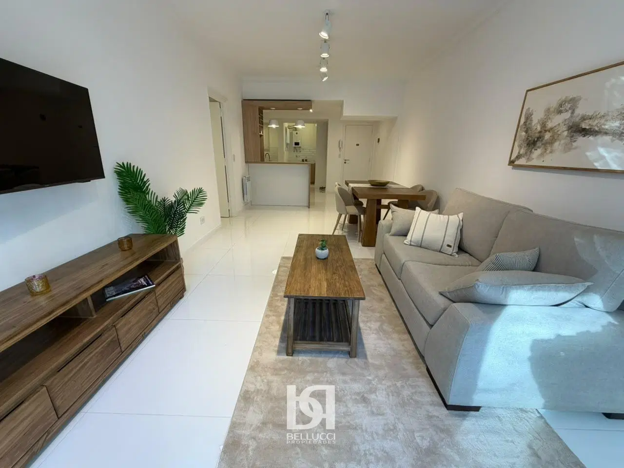 DEPARTAMENTO DE 3 AMBIENTES A LA CALLE CON BALCON EN VENTA 2