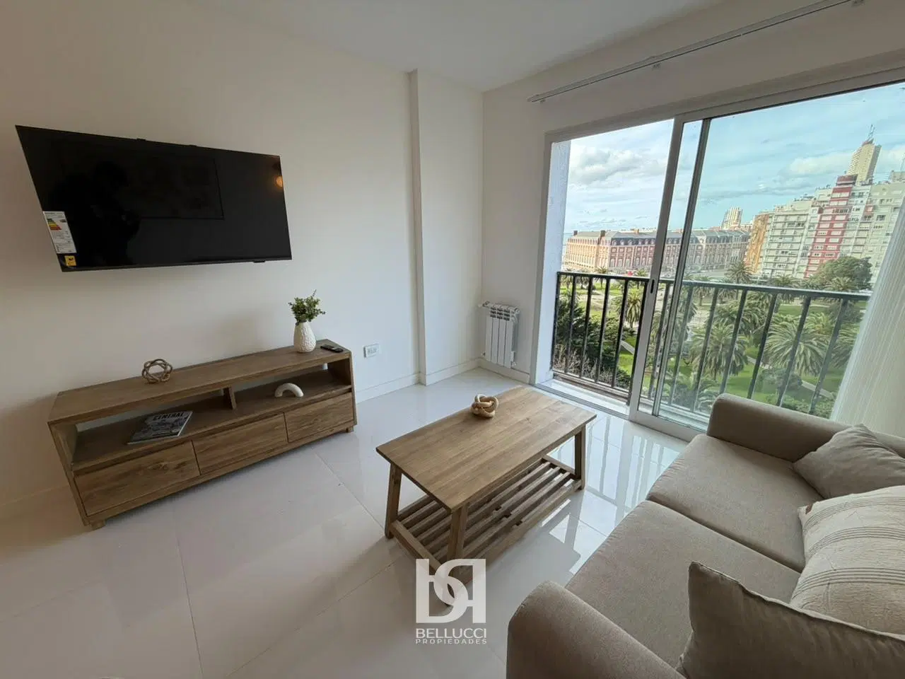 2 AMBIENTES CON BALCON FRANCES Y VISTA AL MAR 3
