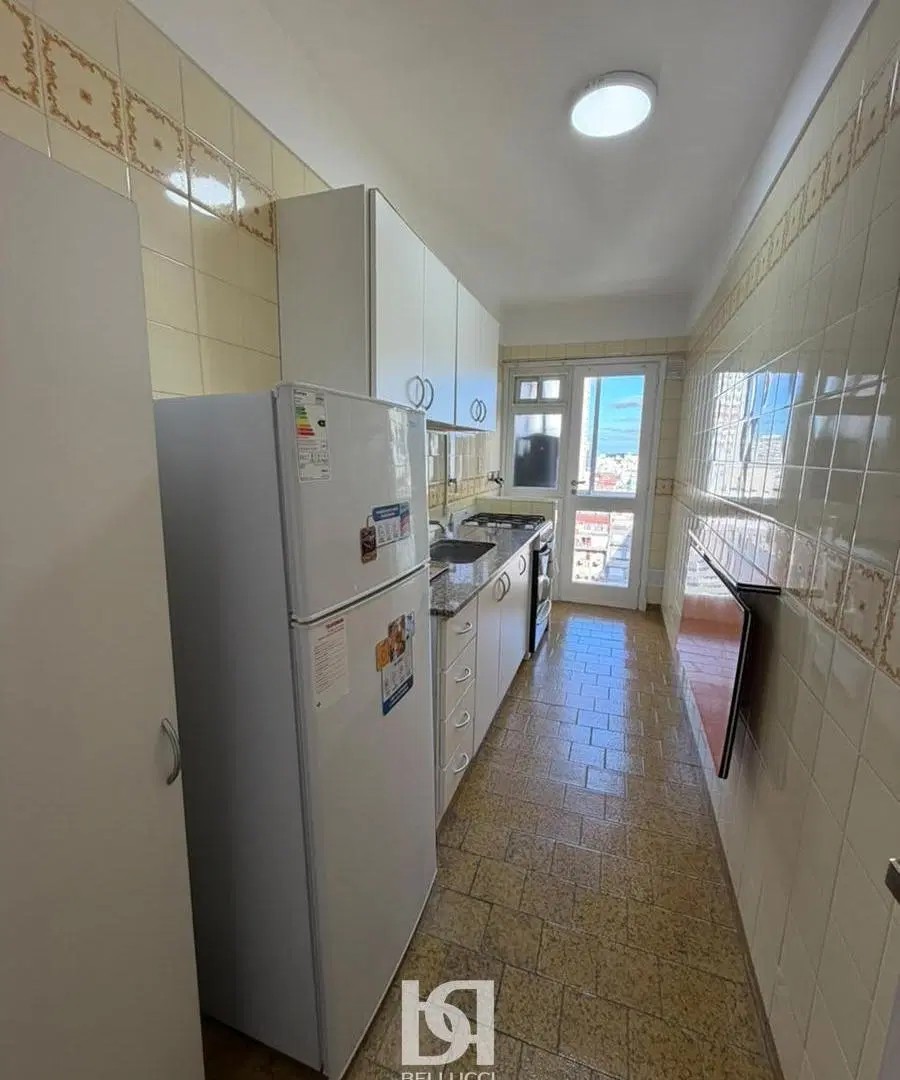Departamento de 2 ambientes con COCHERA en VENTA 8