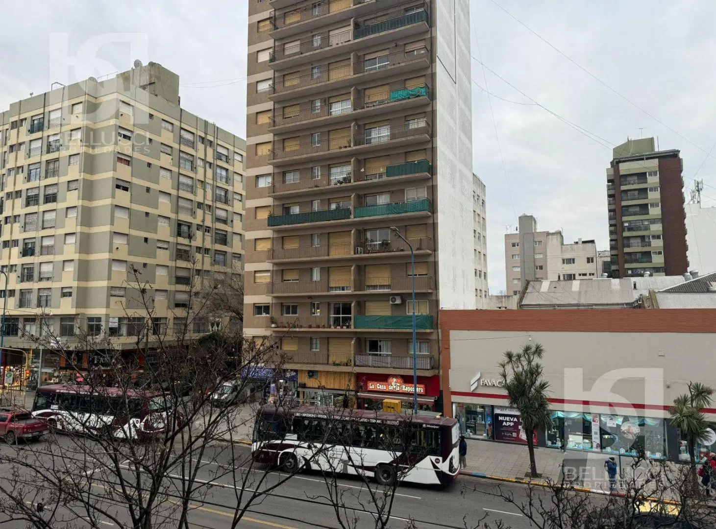 OFICINA EN VENTA ZONA CENTRO 4