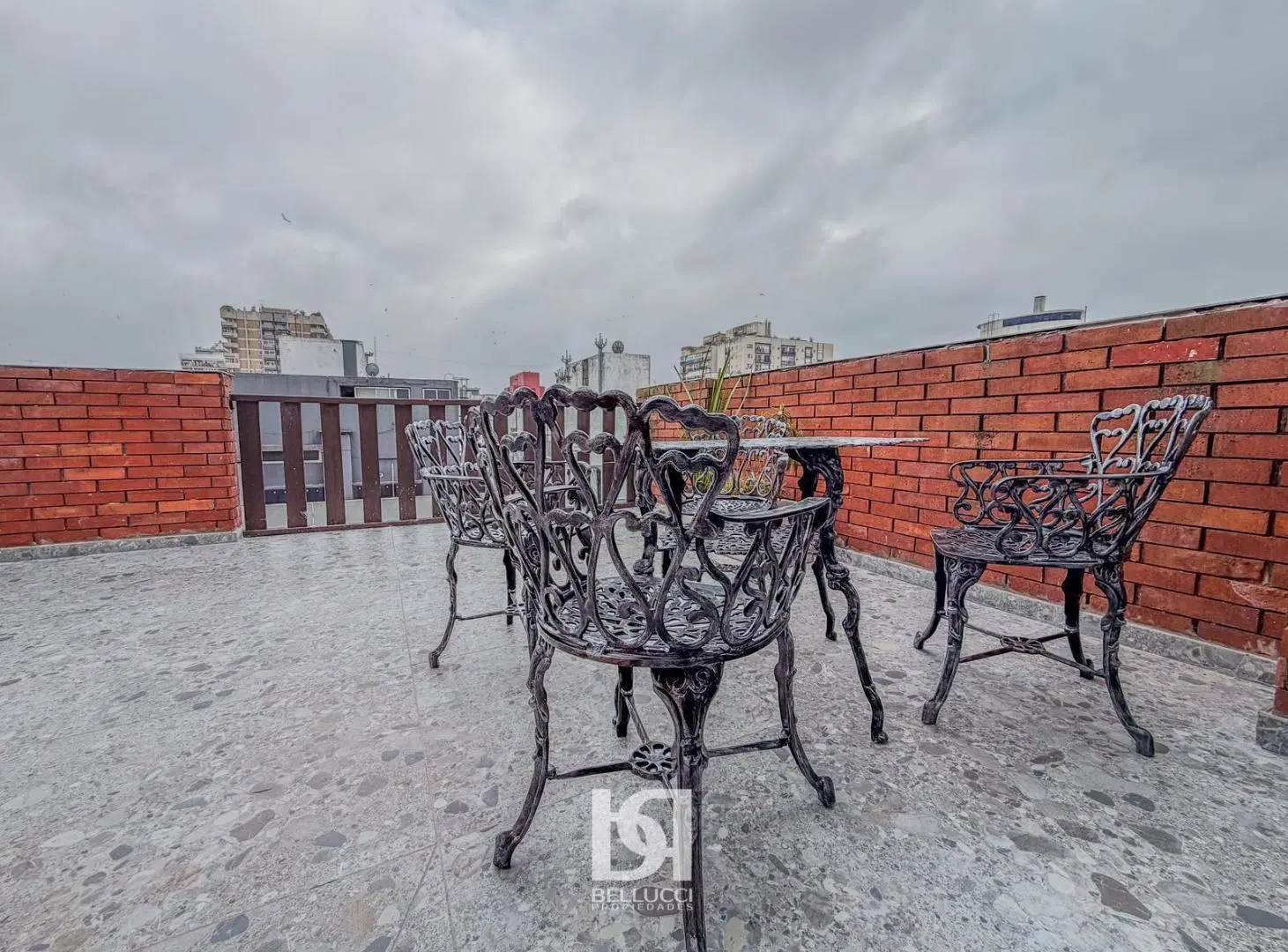 Departamento de 2 ambientes en VENTA 5