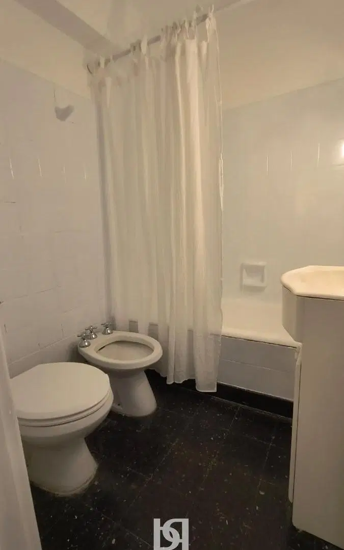 Departamento de 1 ambiente en VENTA 5
