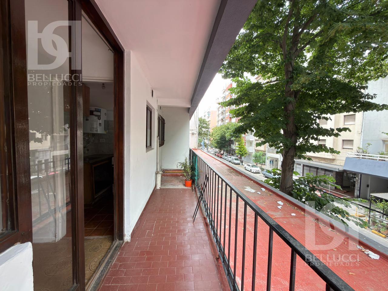 Foto de VENTA // 1 AMB GUEMES // BALCON TERRAZA, imagen 1