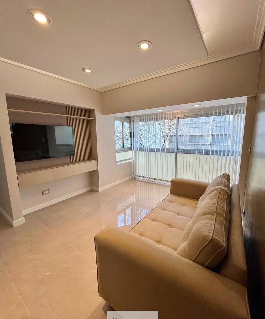 Foto de Departamento de 2 ambientes reciclado en VENTA. Mar del Plata, imagen 1
