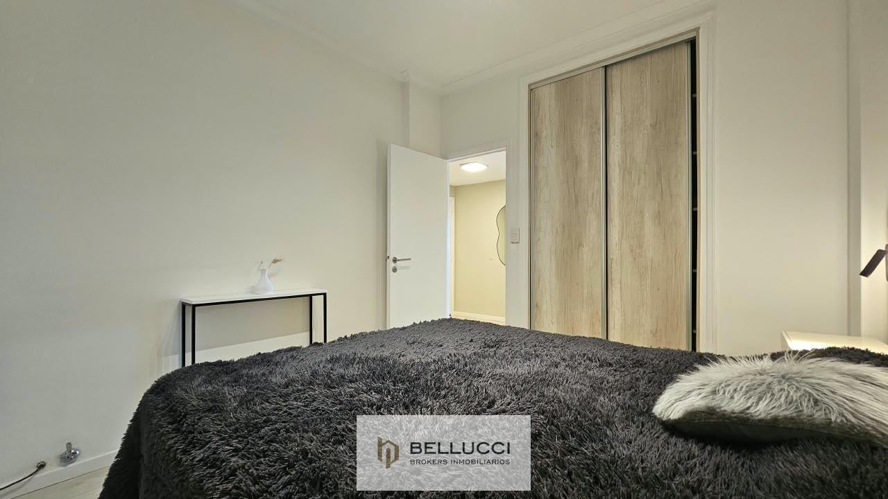 Foto de DEPARTAMENTO DE 2 AMBIENTES CON VISTA A PLAZA COLON, imagen 3
