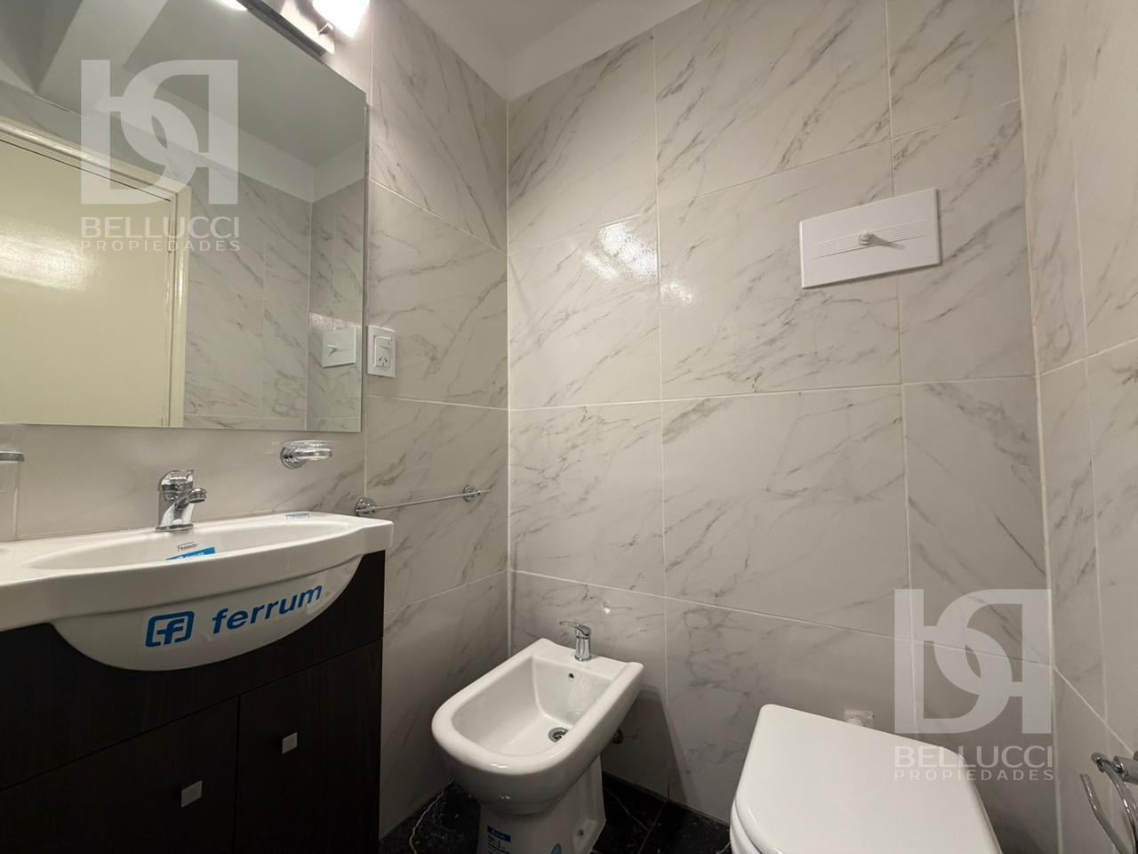 Foto de VENTA // 1 AMB BALCÓN // ZONA GUEMES, imagen 5