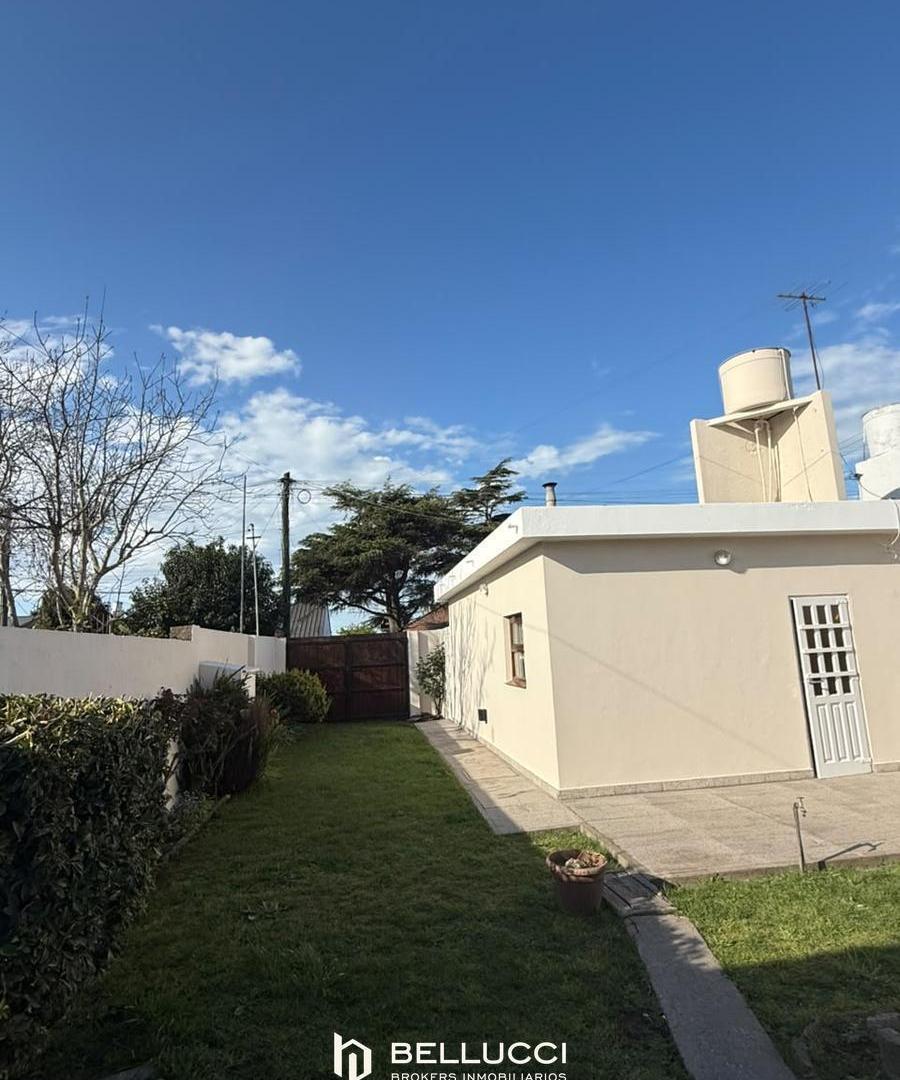 Foto de CASA AMERICANA CON JARDIN Y GARAGE EN BARRIO "EL GAUCHO", imagen 5
