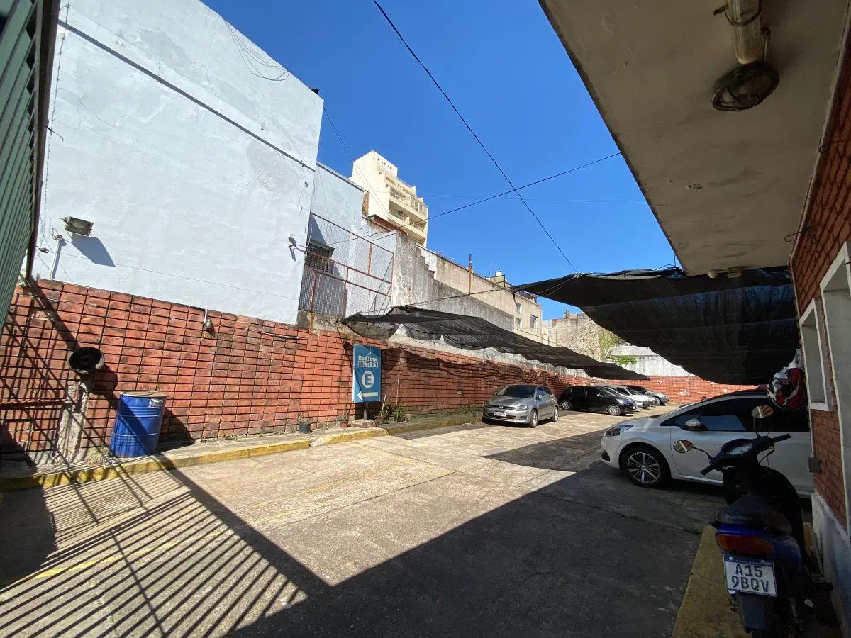 Venta | Doble Lote Usaa Sobre Av Juan de Garay 2650 y 2658 1