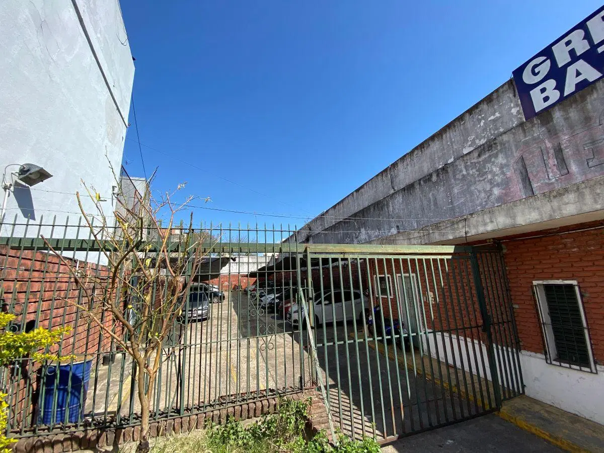 Venta | Doble Lote Usaa Sobre Av Juan de Garay 2650 y 2658 4