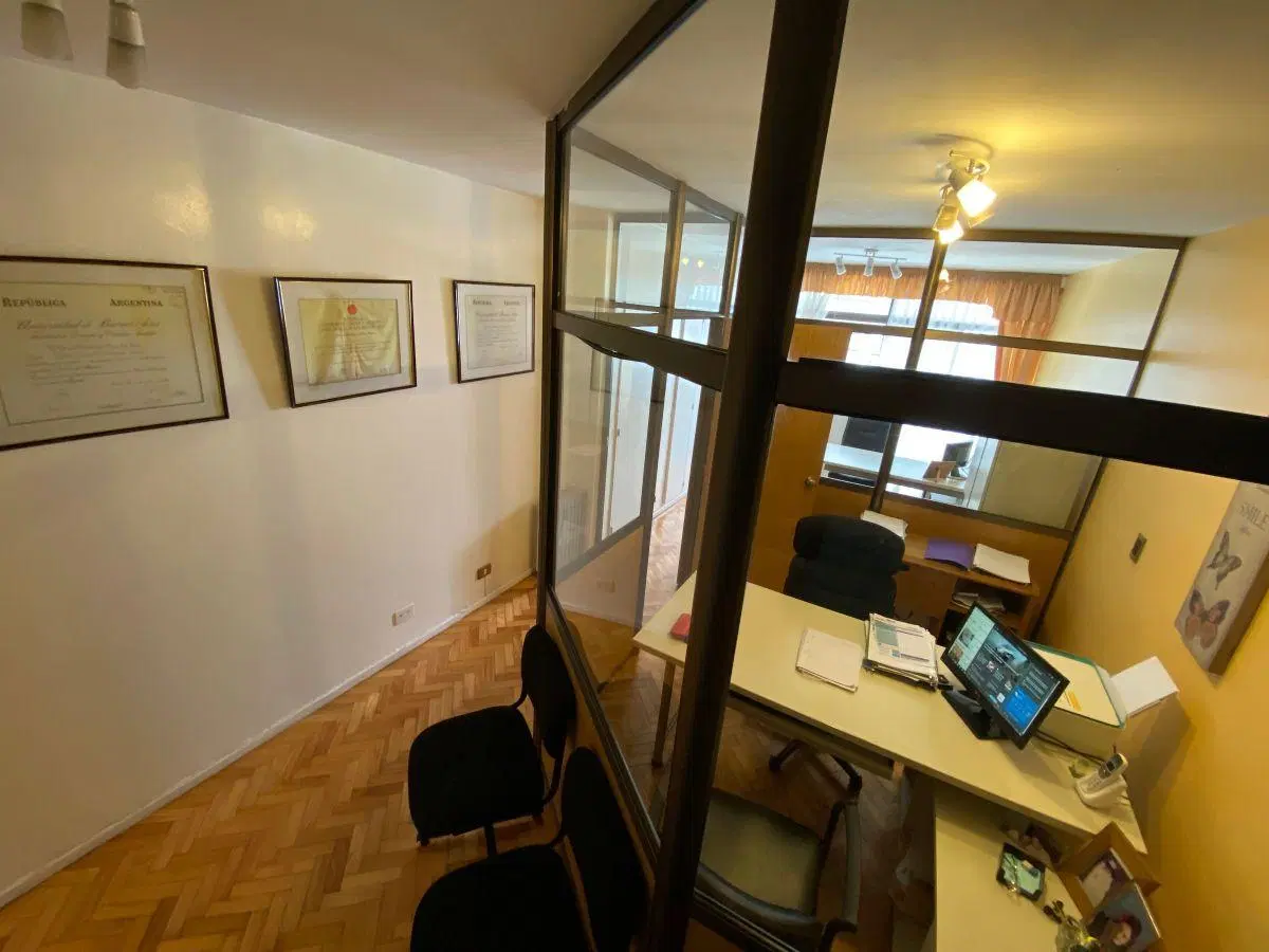 Venta | Congreso | Oficina Al Frente de 34 m² 3