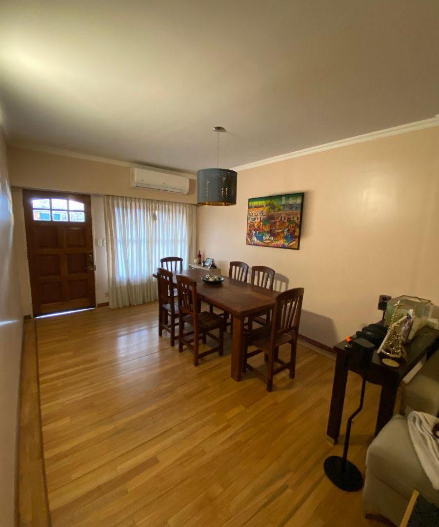 Foto de Venta | Villa Urquiza | Duplex 5 Amb - 2 Coch - Fondo | Nahuel Huapi Al, imagen 5
