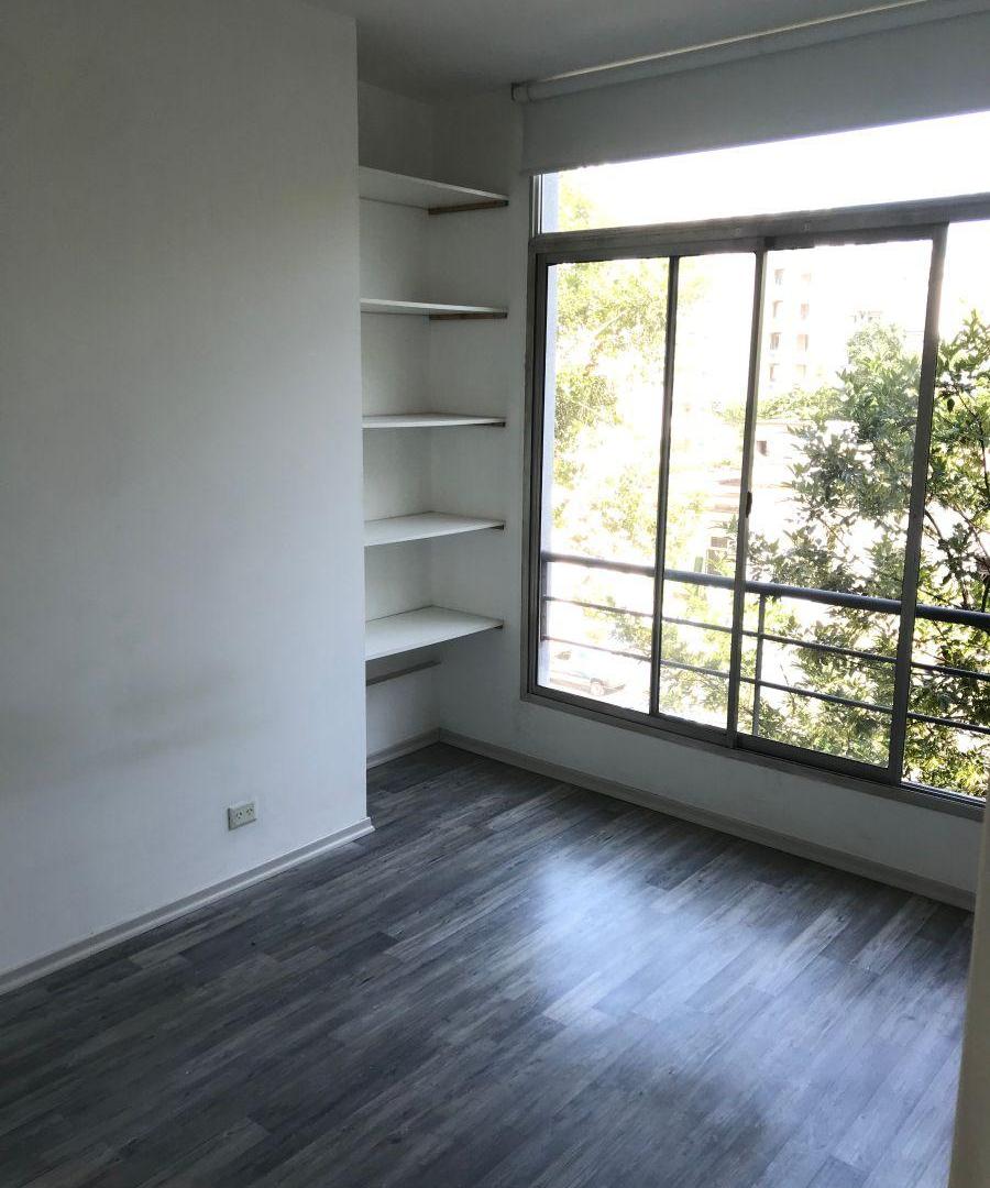 Foto de Venta | Flores | 2 AMB | Bacacay y Granaderos | Alfrente con balcón, imagen 3