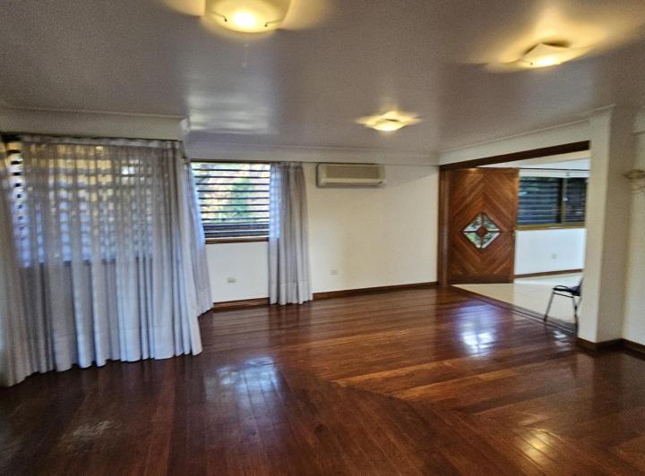 Casa apta comercial en venta/alquiler metros Av. Recta 2