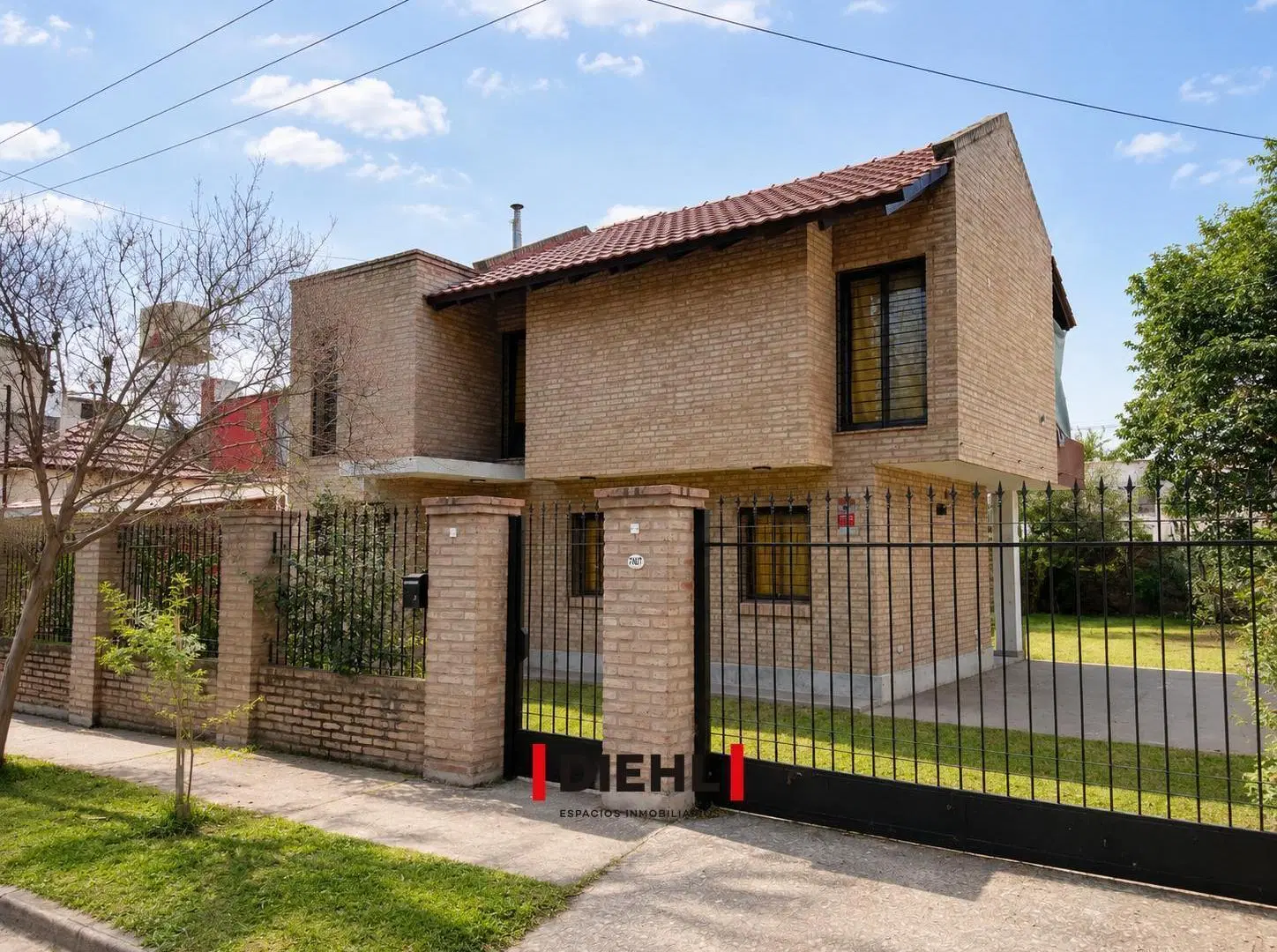 Excelente Casa en Alquiler | 2 Dormitorios | Barrio Argüello 1