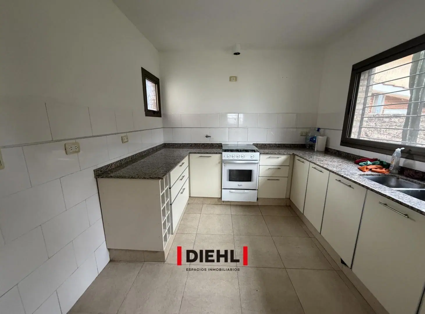 Excelente Casa en Alquiler | 2 Dormitorios | Barrio Argüello 8