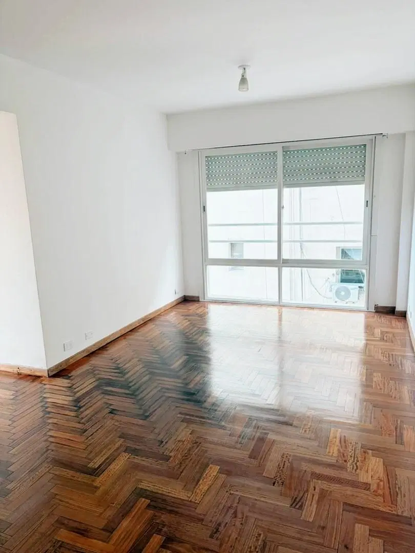 Departamento en Alquiler de 3 ambientes en Once 4