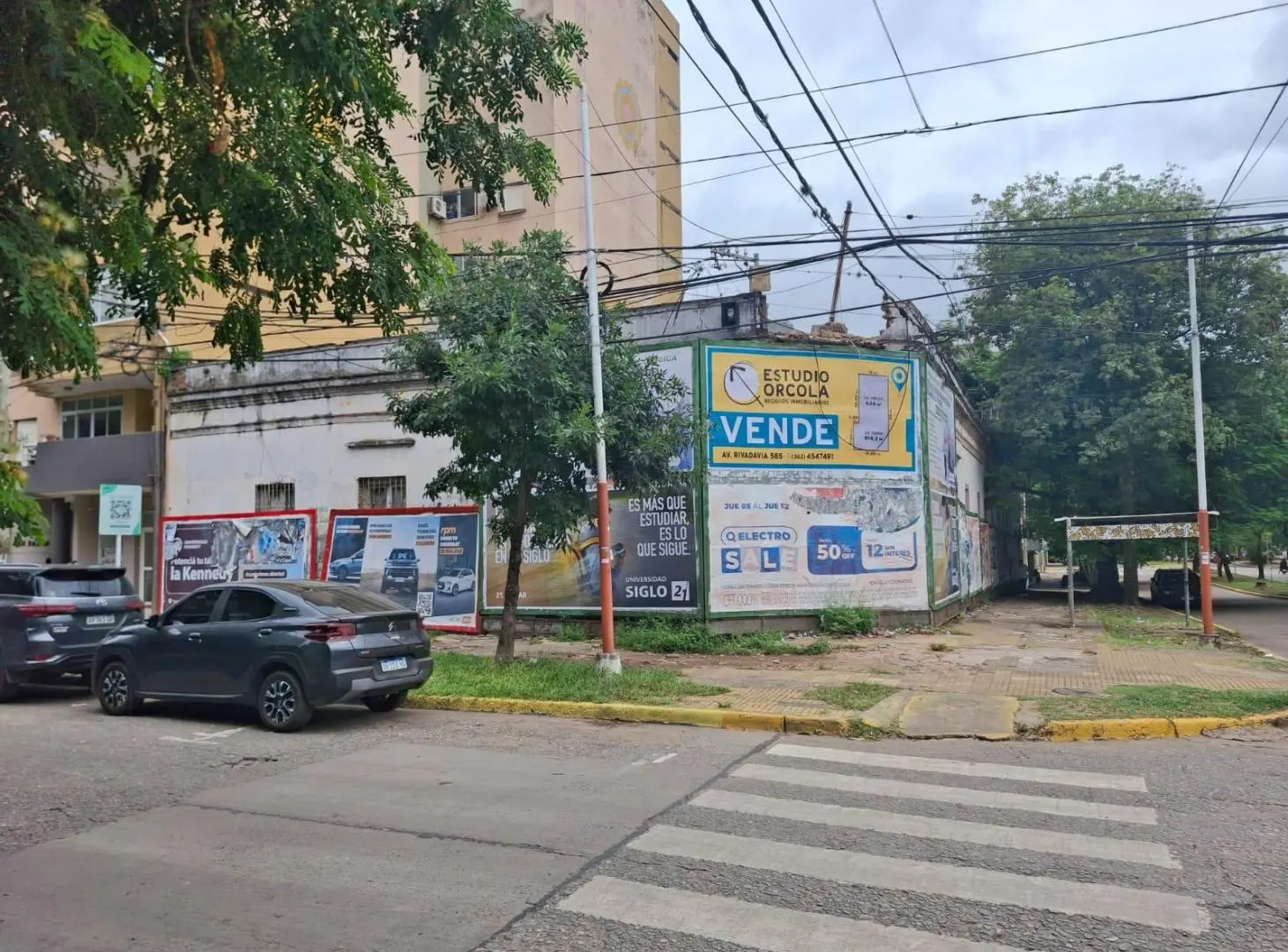 OPORTUNIDAD INVERSORES ! GRAN ESQUINA SOBRE AVENIDA 4