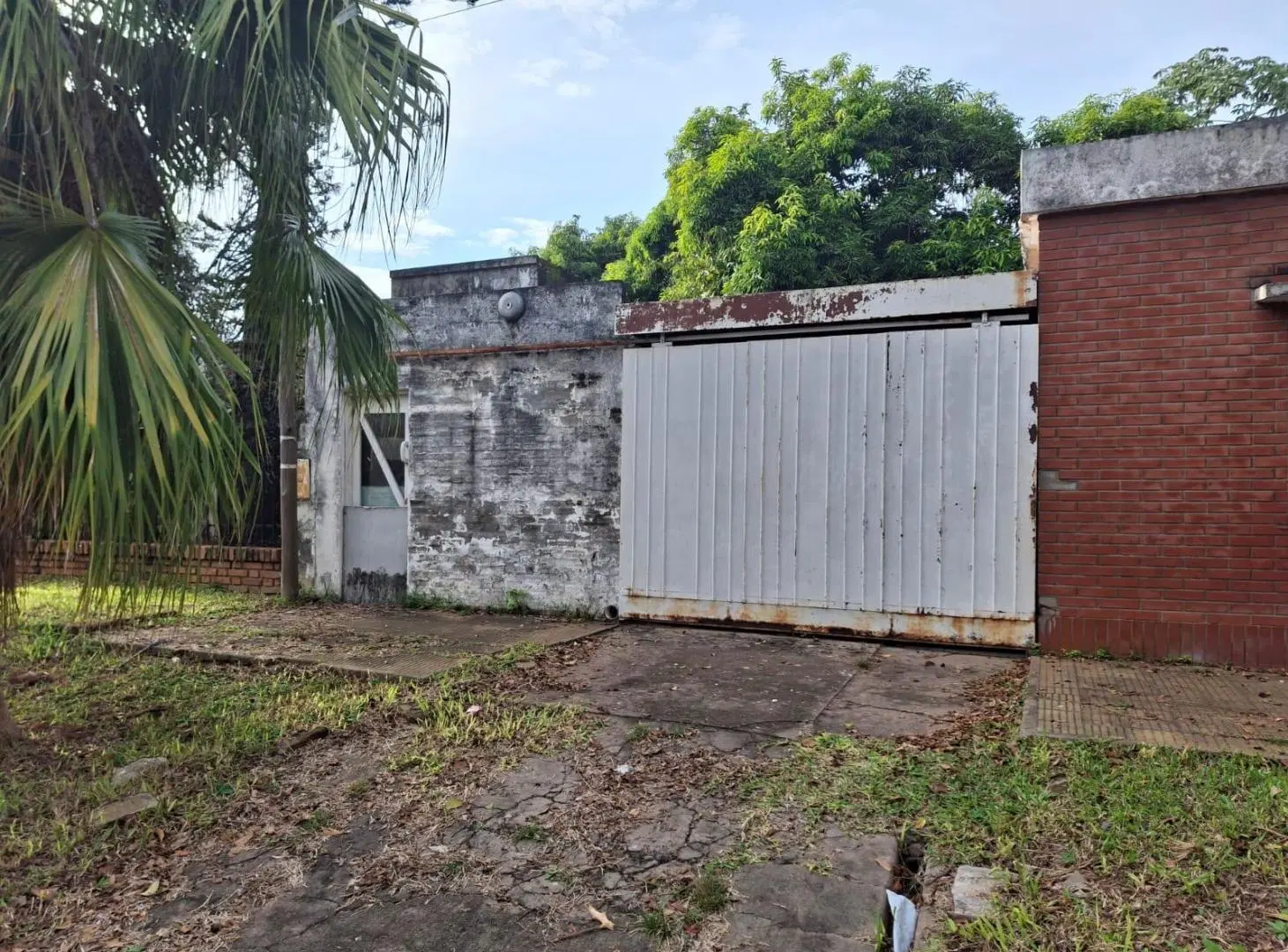 VILLA SAN MARTIN GRAN ESQUINA CON AMPLIO POTENCIAL 2