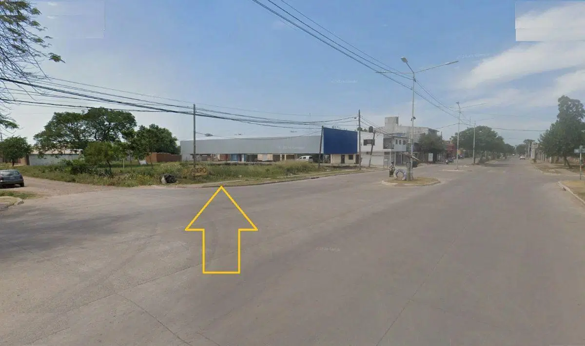 Terreno sobre Avenida Augusto Rey frente a la cancha de Fontana 3