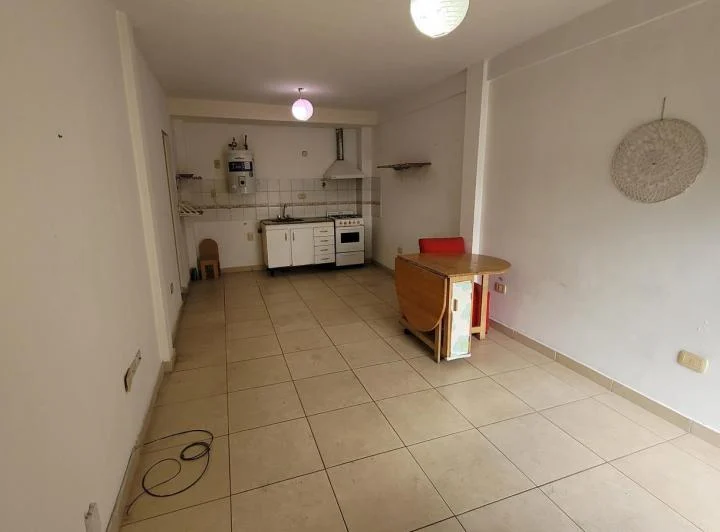 Departamento mono ambiente - Morón 3