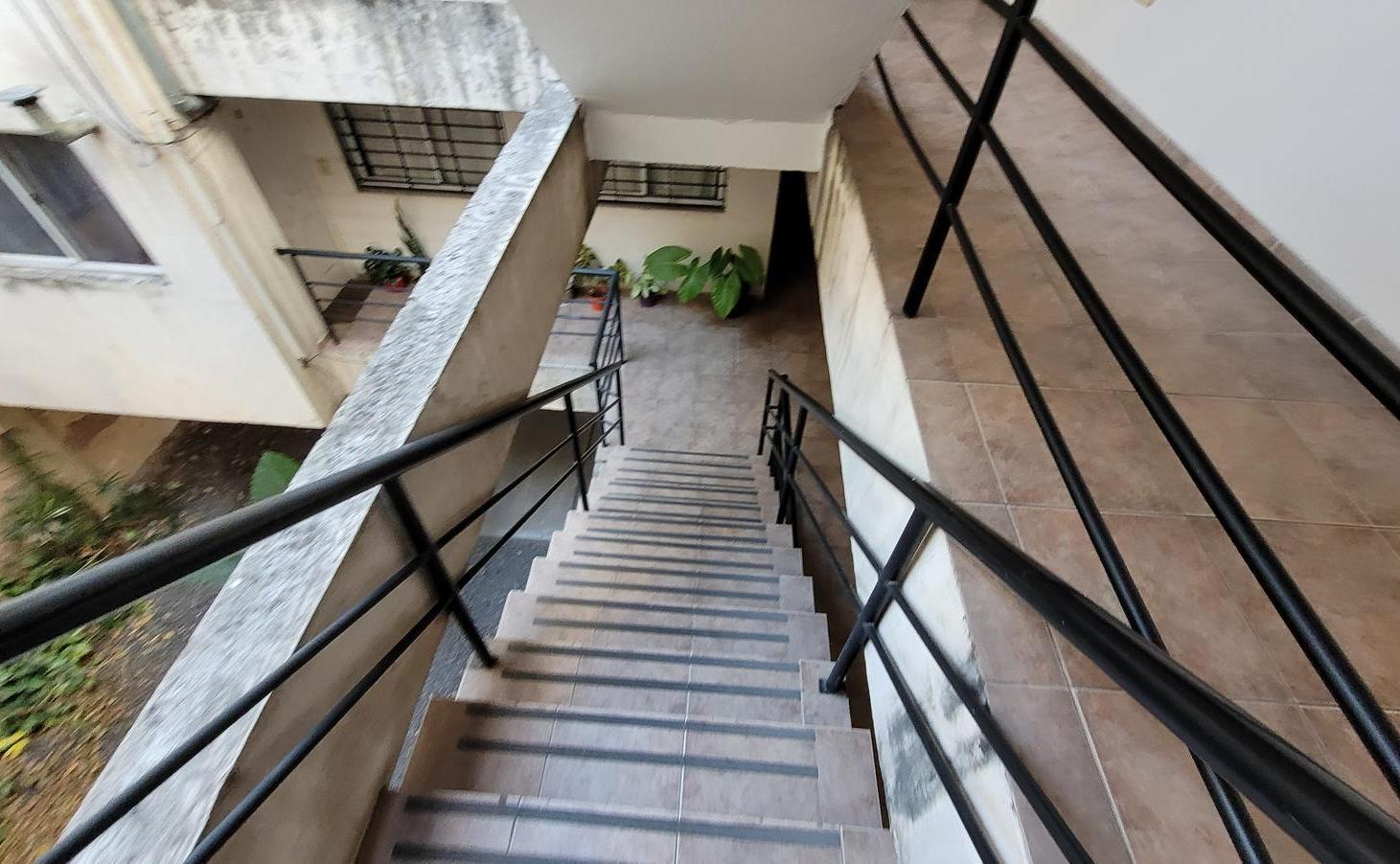 Foto de Departamento Mono ambiente con lavadero propio en Alquiler - Morón, imagen 2