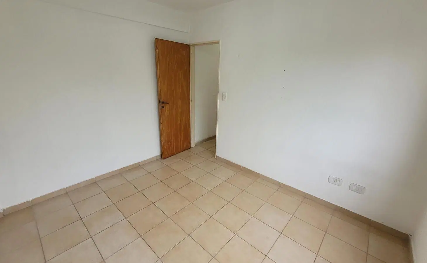 Departamento dos ambientes - Morón 2