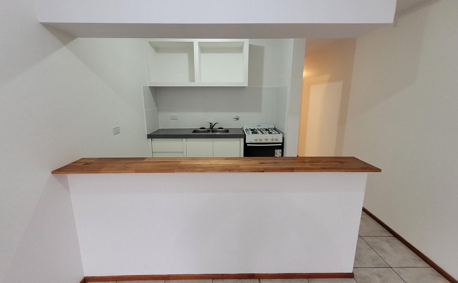 Foto de Departamento 2 Ambientes en Alquiler en Castelar Norte con Patio - ¡Sin, imagen 4