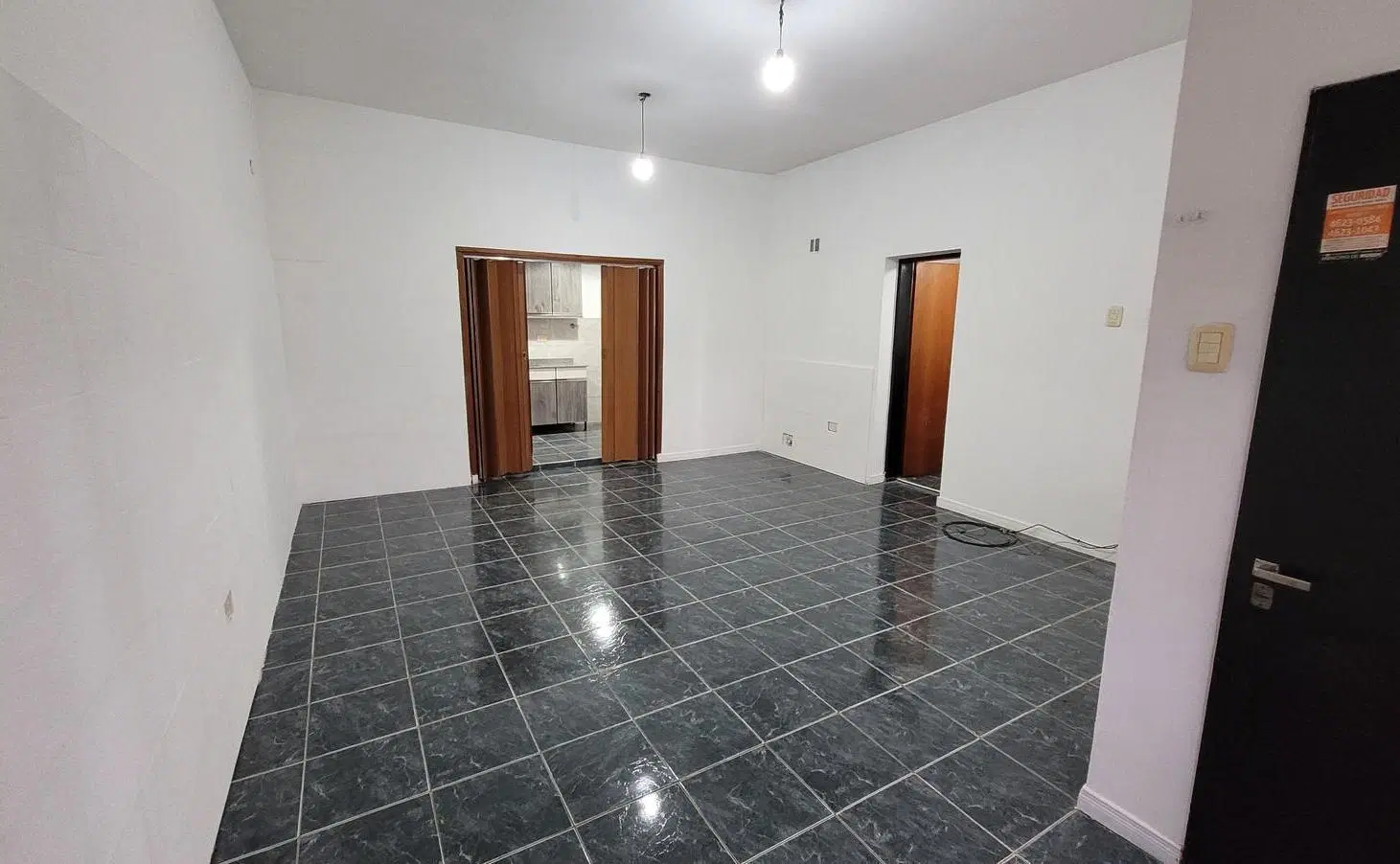 Departamento dos ambientes en planta baja - Castelar 2