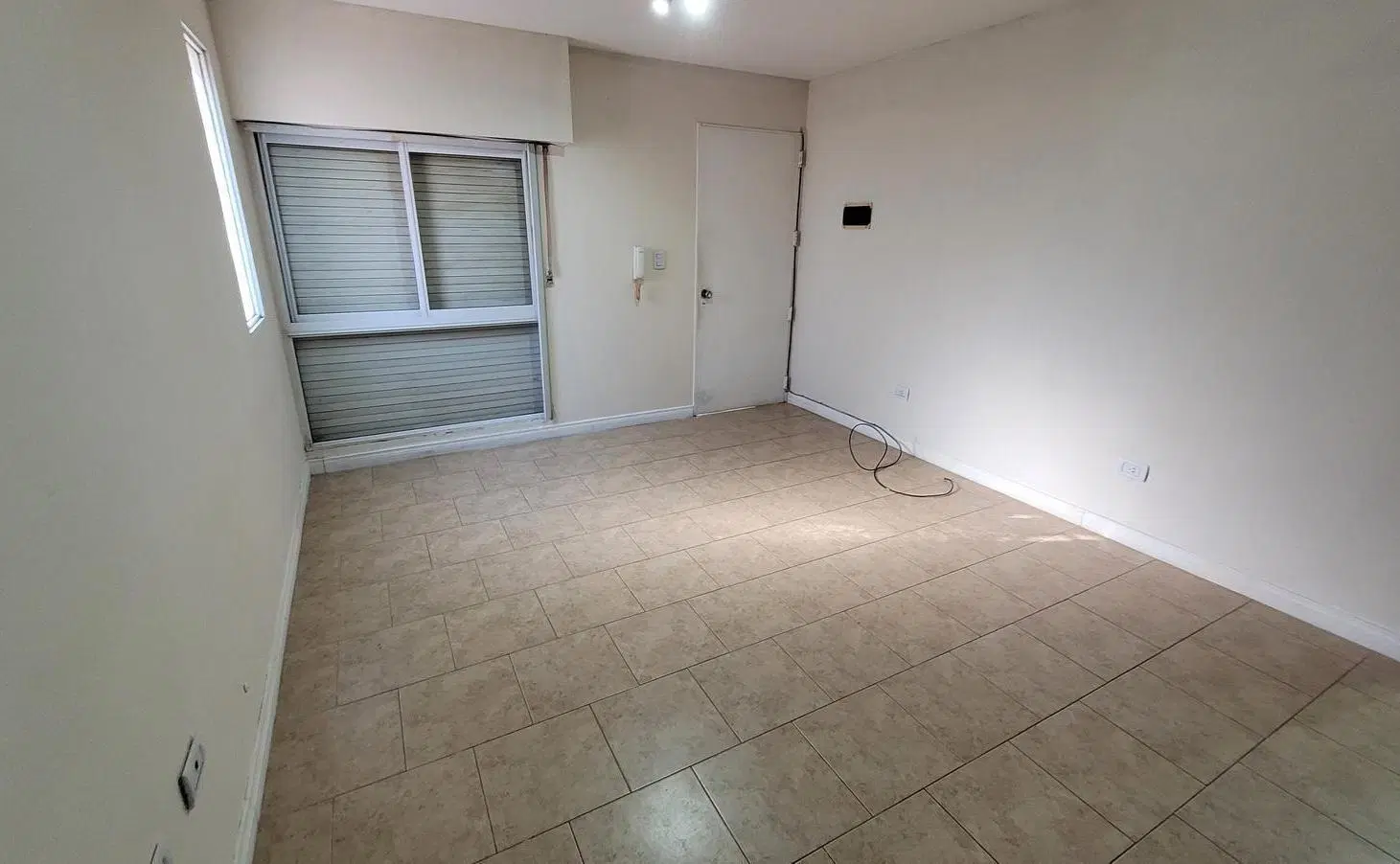 Departamento monoambiente - Morón 4
