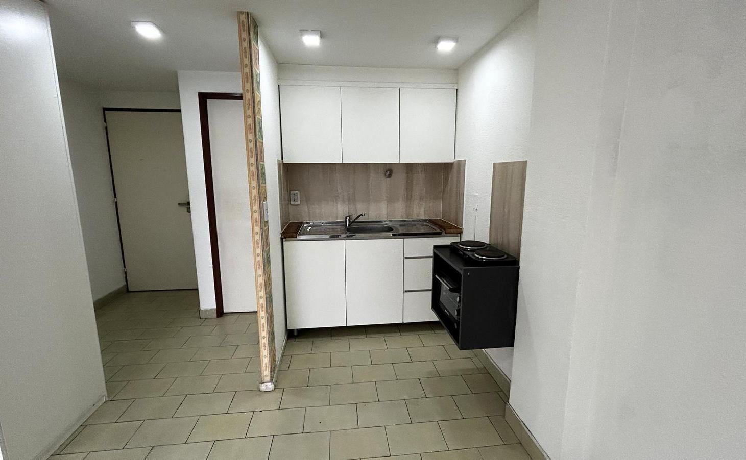 Foto de Departamento Monoambiente en Alquiler en Morón Centro Frente a la, imagen 1