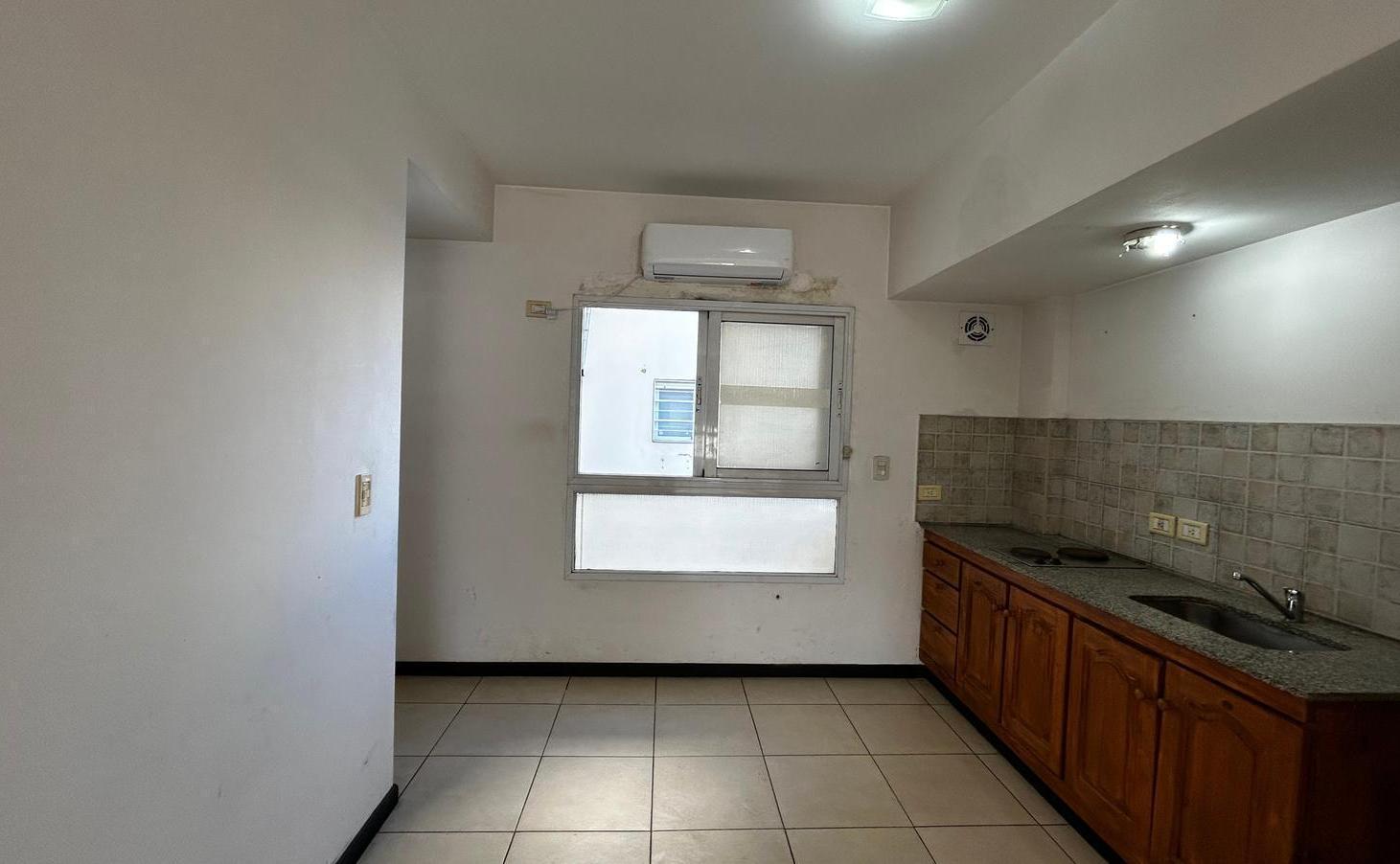 Foto de Departamento Monoambiente en Alquiler en Morón Norte a 2 Cuadras de la, imagen 1