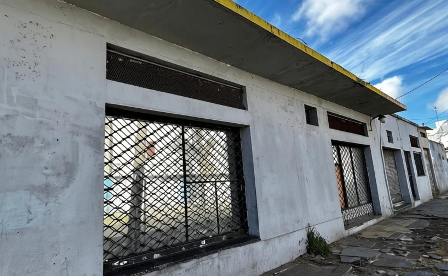 Foto de Local Comercial en Venta en Morón Norte – Esquina Salta y Azcuénaga, imagen 3