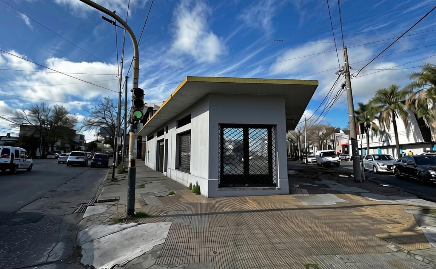 Foto de Local Comercial en Venta en Morón Norte – Esquina Salta y Azcuénaga, imagen 1