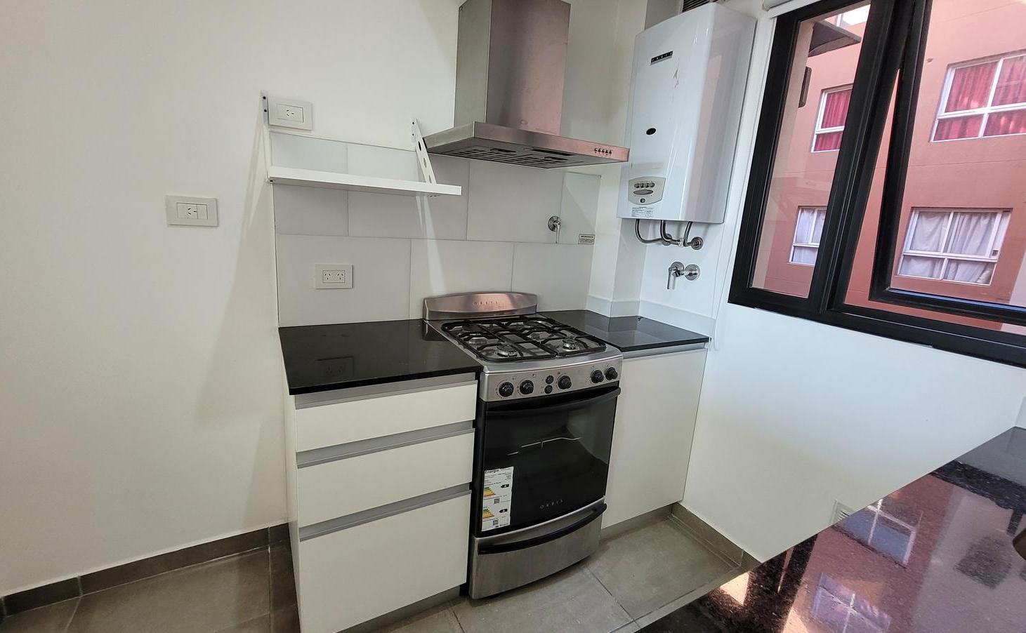 Foto de Departamento Monoambiente en Alquiler en Morón Sur con Balcón, imagen 4