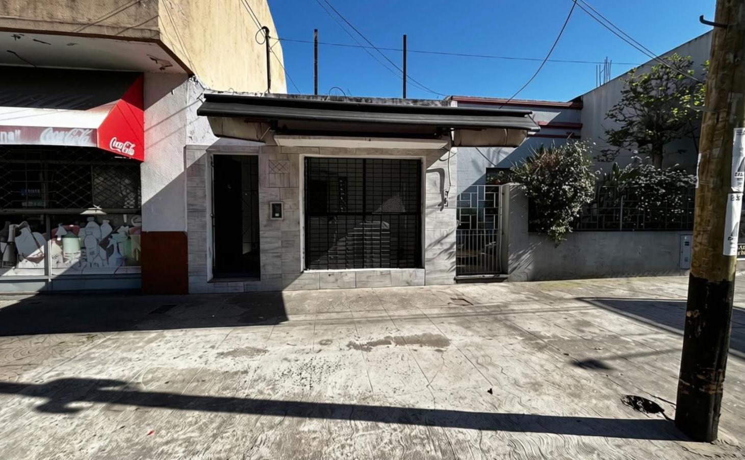 Foto de Local Comercial en Alquiler sobre Av. Balbín – Morón, imagen 3