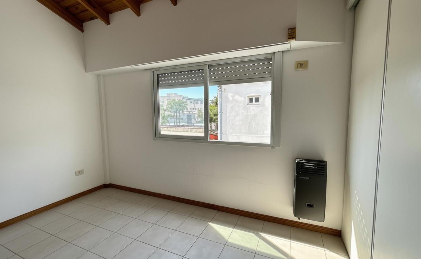 Foto de DEPARTAMENTO 2 AMBIENTES EN ALQUILER – MUY LUMINOSO Y CON EXCELENTE, imagen 3