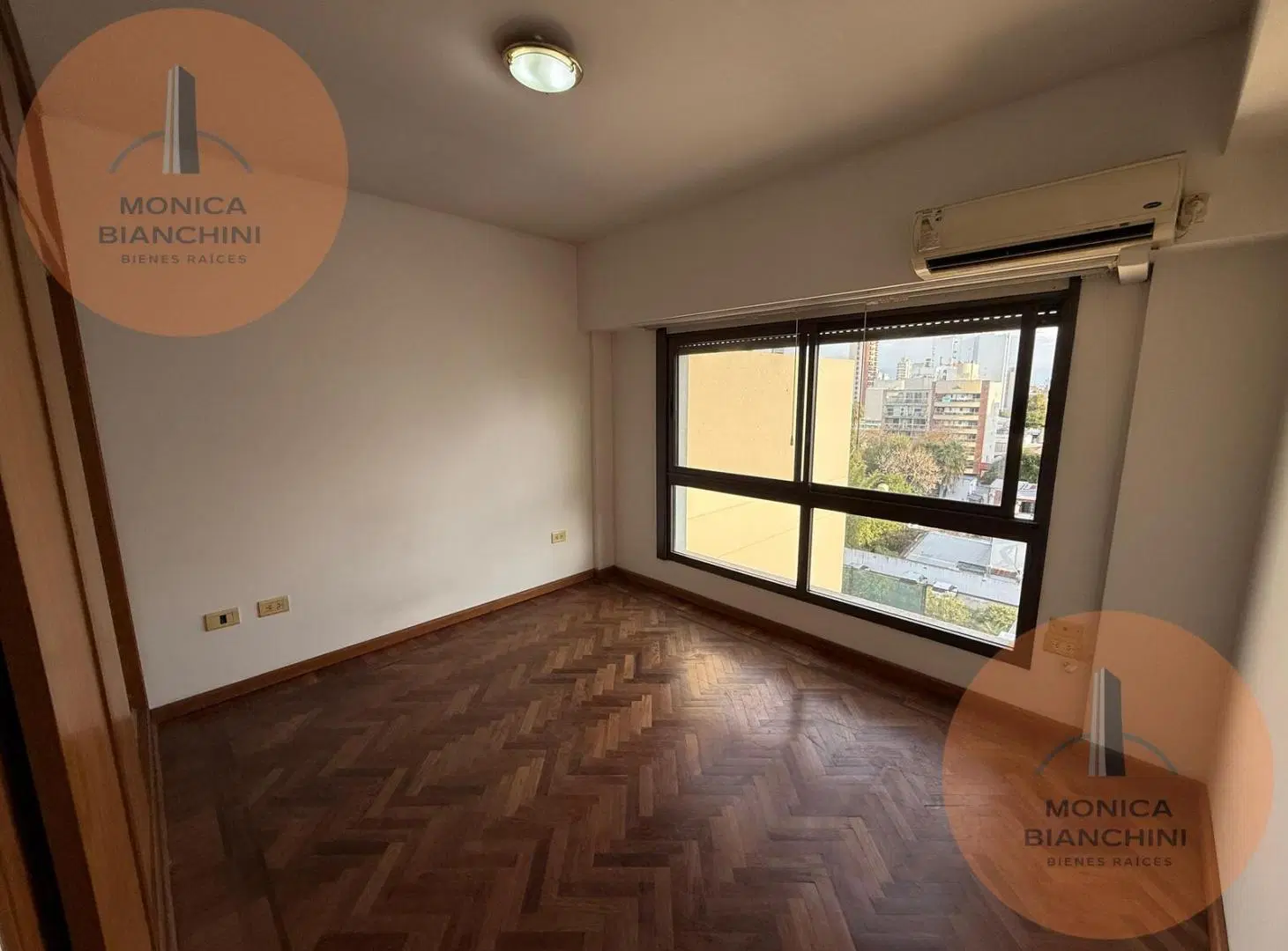 Piso de tres habitaciones con cochera 4