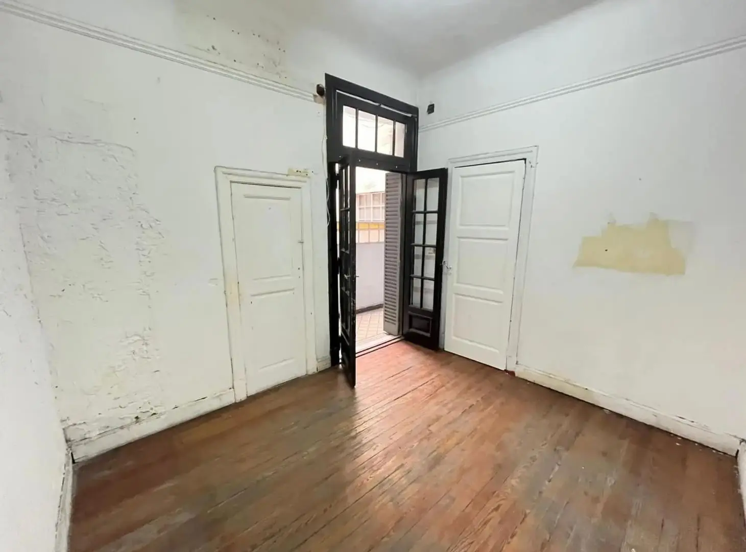 PH ANTIGUO ENTRADA INDEPENDIENTE 6 HABITACIONES 2 BAÑOS TERRAZA SIN EXPENSAS SOLO COMERCIAL PROFESIO 3