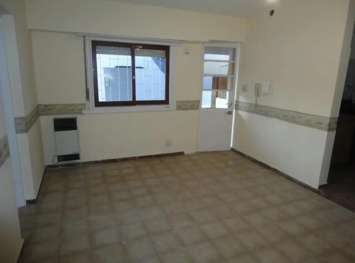 PH DE 2 AMBIENTES 1°PISO CON PATIO "SIN EXPENSAS" 2